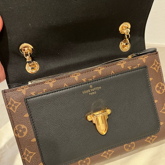 Monogram Leather bag - Picture 6 of 11